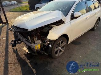 Peugeot 308 308 SW (L4/L9/LC/LJ/LR), Combi 5-drs, 2014 / 2021 1.2 12V e-THP PureTech 130 picture 6