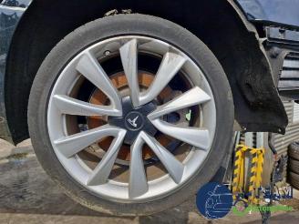 Tesla Model 3 Model 3, Sedan, 2017 Long Range 72kWh picture 23