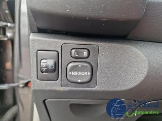 Toyota Yaris Yaris II (P9), Hatchback, 2005 / 2014 1.0 12V VVT-i picture 27