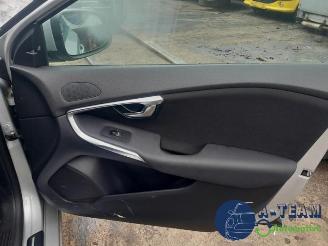 Volvo V-40 V40 (MV), Hatchback 5-drs, 2012 / 2019 2.0 D3 16V picture 24