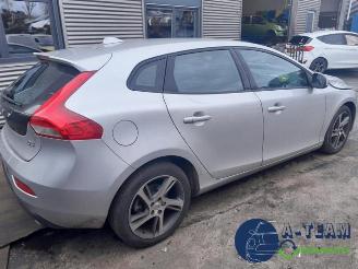 Volvo V-40 V40 (MV), Hatchback 5-drs, 2012 / 2019 2.0 D3 16V picture 9