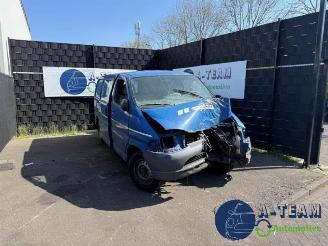 skadebil auto Toyota Hi-Ace  2006/4