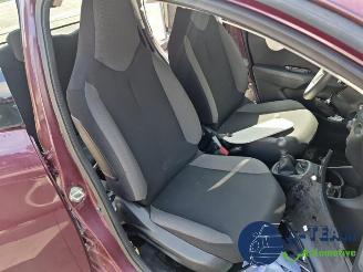 Peugeot 108 108, Hatchback, 2014 1.0 12V VVT-i picture 26