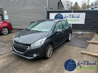 Salvage car Peugeot 208 208 I (CA/CC/CK/CL), Hatchback, 2012 / 2019 1.2 Vti 12V PureTech 82 2014/1