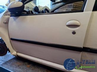 Peugeot 107 107, Hatchback, 2005 / 2014 1.0 12V picture 2