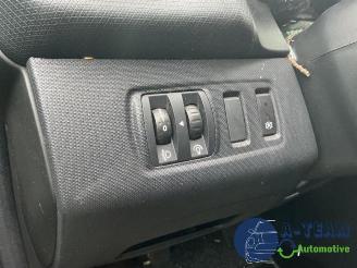 Renault Clio Clio IV Estate/Grandtour (7R), Combi 5-drs, 2012 / 2021 1.5 Energy dCi 90 FAP picture 32