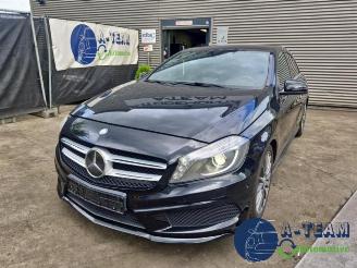Salvage car Mercedes A-klasse A (W176), Hatchback, 2012 / 2018 1.6 A-180 16V 2013/1