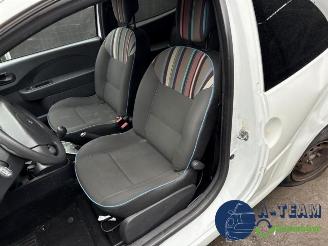 Renault Twingo Twingo II (CN), Hatchback 3-drs, 2007 / 2014 1.2 16V picture 11