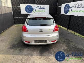 Kia Cee d Pro cee'd (EDB3), Hatchback 3-drs, 2008 / 2012 1.4 CVVT 16V picture 2
