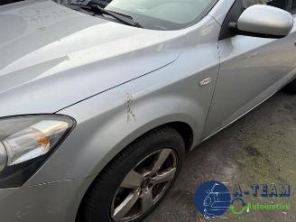Kia Cee d Pro cee'd (EDB3), Hatchback 3-drs, 2008 / 2012 1.4 CVVT 16V picture 25