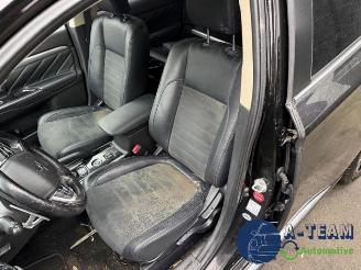 Mitsubishi Outlander Outlander (GF/GG), SUV, 2012 / 2022 2.0 16V PHEV 4x4 picture 16