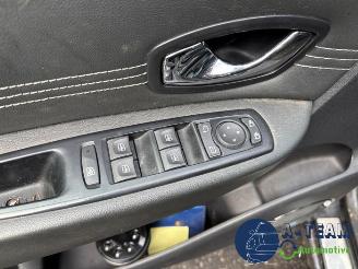 Renault Grand-scenic Grand Scenic III (JZ), MPV, 2009 / 2016 2.0 16V CVT picture 17