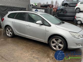 Opel Astra Astra J Sports Tourer (PD8/PE8/PF8), Combi, 2010 / 2015 1.4 16V ecoFLEX picture 10