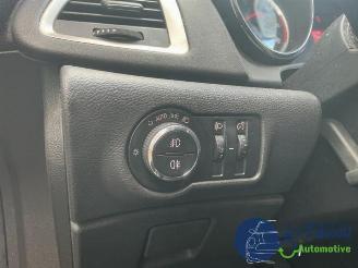 Opel Astra Astra J Sports Tourer (PD8/PE8/PF8), Combi, 2010 / 2015 1.4 16V ecoFLEX picture 31