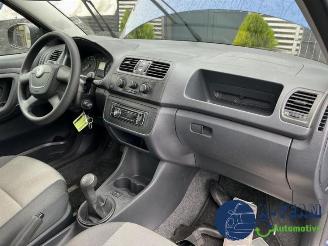 Skoda Fabia Fabia II (5J), Hatchback 5-drs, 2006 / 2014 1.2i 12V picture 20