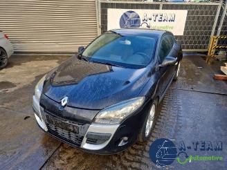 Coche siniestrado Renault Mégane Megane III Coupe (DZ), Hatchback 3-drs, 2008 / 2016 1.4 16V TCe 130 2009/8