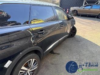 Peugeot 5008 5008 II (M4/MC/MJ/MR), MPV, 2016 / 2024 1.2 12V e-THP PureTech 130 picture 6