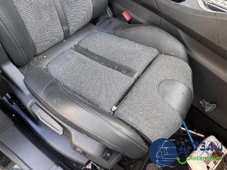 Peugeot 5008 5008 II (M4/MC/MJ/MR), MPV, 2016 / 2024 1.2 12V e-THP PureTech 130 picture 9