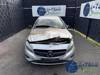 Mercedes A-klasse A (W176), Hatchback, 2012 / 2018 1.6 A-180 16V picture 2