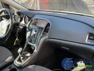 Opel Astra Astra J (PC6/PD6/PE6/PF6), Hatchback 5-drs, 2009 / 2015 1.4 Turbo 16V picture 13