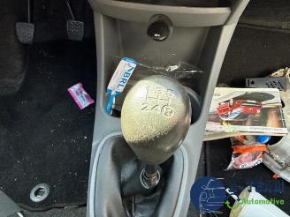 Peugeot 107 107, Hatchback, 2005 / 2014 1.0 12V picture 21