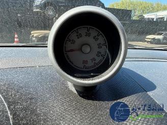 Opel Agila Agila (B), MPV, 2008 / 2014 1.0 12V picture 24