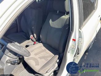 Opel Agila Agila (B), MPV, 2008 / 2014 1.0 12V picture 15