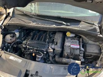 Peugeot 2008 2008 (CU), MPV, 2013 / 2019 1.2 Vti 12V PureTech 82 picture 10