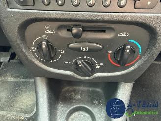 Peugeot 206 206+ (2L/M), Hatchback, 2009 / 2013 1.1 XR,XS picture 19