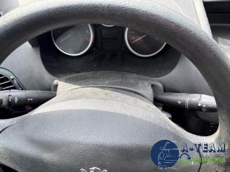 Peugeot 206 206+ (2L/M), Hatchback, 2009 / 2013 1.1 XR,XS picture 28