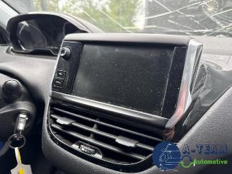 Peugeot 208 208 I (CA/CC/CK/CL), Hatchback, 2012 / 2019 1.2 Vti 12V PureTech 82 picture 24