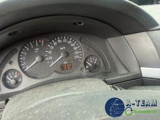 Coche siniestrado Opel Meriva Meriva (A), MPV, 2003 / 2010 1.6 2003/4