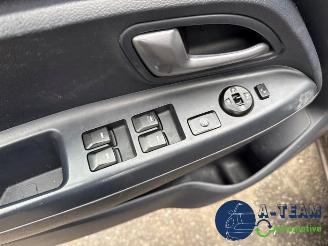 Kia Rio Rio III (UB), Hatchback, 2011 / 2017 1.2 CVVT 16V picture 15