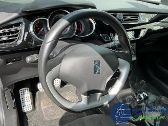 Citroën DS3 DS3 (SA), Hatchback, 2009 / 2015 1.2 12V PureTech 82 picture 17