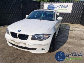Vrakbiler auto BMW 1-serie 1 serie (E87/87N), Hatchback 5-drs, 2003 / 2012 116i 1.6 16V 2006/1