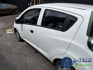 Chevrolet Spark Spark (M300), Hatchback, 2010 1.0 16V Bifuel picture 5
