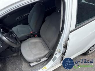 Chevrolet Spark Spark (M300), Hatchback, 2010 1.0 16V Bifuel picture 12