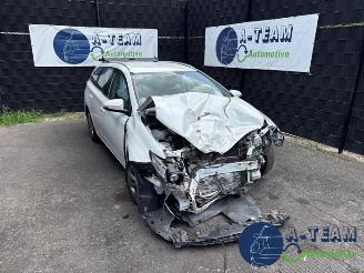 disassembly passenger cars Toyota Auris Touring Sports Auris Touring Sports (E18), Combi, 2013 / 2018 1.8 16V Hybrid 2014/12