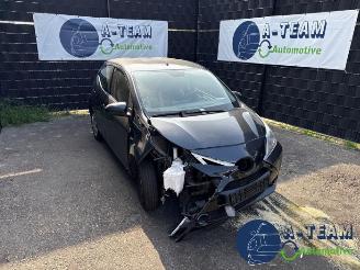 disassembly passenger cars Toyota Aygo Aygo (B40), Hatchback, 2014 1.0 12V VVT-i 2015/12