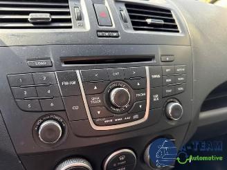 Mazda 5  picture 21
