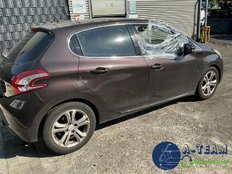 Peugeot 208 208 I (CA/CC/CK/CL), Hatchback, 2012 / 2019 1.4 16V picture 8