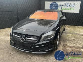Vrakbiler auto Mercedes A-klasse A (W176), Hatchback, 2012 / 2018 1.6 A-180 16V 2014/12