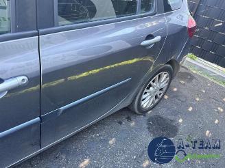 Renault Clio Clio III Estate/Grandtour (KR), Combi, 2007 / 2014 1.6 16V picture 26