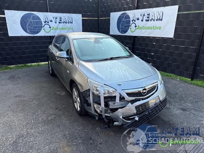 Opel Astra Astra J (PC6/PD6/PE6/PF6), Hatchback 5-drs, 2009 / 2015 1.4 Turbo 16V
