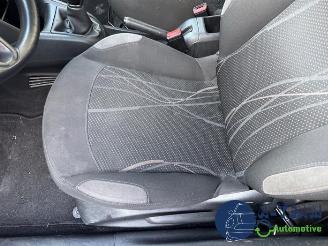 Peugeot 208 208 I (CA/CC/CK/CL), Hatchback, 2012 / 2019 1.2 Vti 12V PureTech 82 picture 12