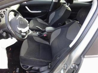 Peugeot 308  picture 17