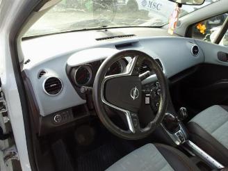 Opel Meriva  picture 12