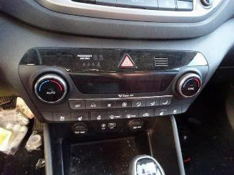 Hyundai Tucson Tucson (TL), SUV, 2015 1.6 T-GDi 16V 4WD picture 19