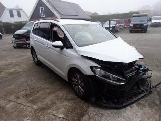 Auto da rottamare Volkswagen Touran Touran (5T1), MPV, 2015 2.0 TDI 150 2022/6