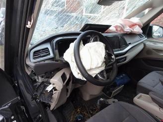 Volkswagen Multivan  picture 8